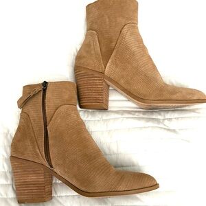 Splendid Tan Ankle Boots excellent condition. Size 8 1/2